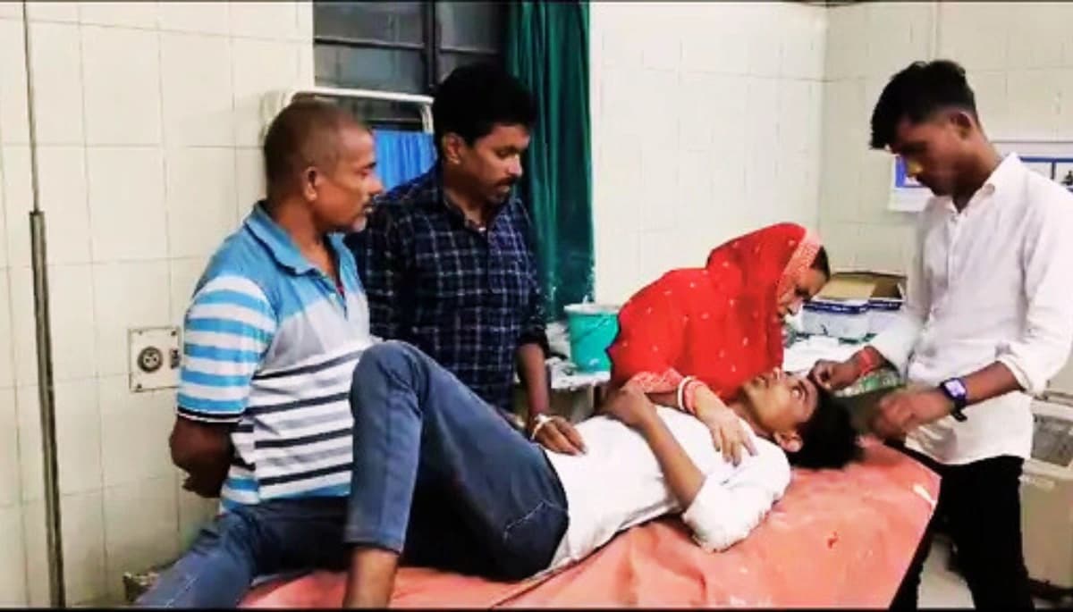 समस्तीपुर में बीच सड़क युवक पर हमला: चेन और नकदी लूटकर फरार हुए बदमाश, पुलिस जांच में जुटी