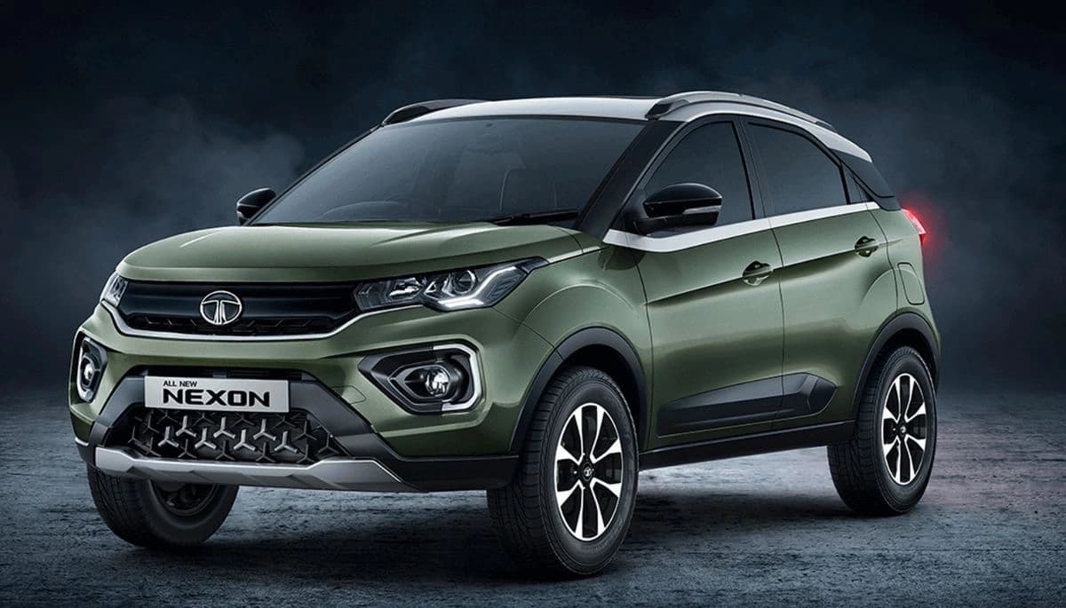 Tata Nexon पर मिल रहा है ₹1.20 लाख का भारी डिस्काउंट, जानिए पूरी डिटेल्स