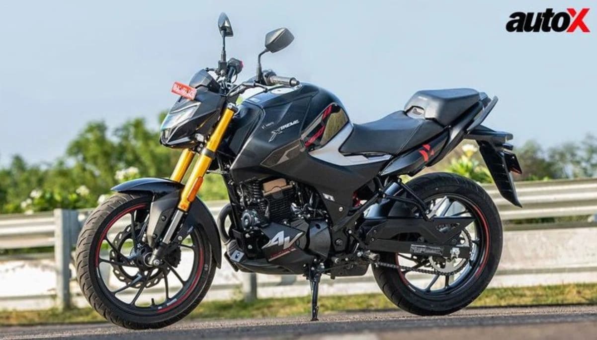 Yamaha और KTM को टक्कर देने आई Hero Hunk: कम कीमत में पावरफुल परफॉर्मेंस और दमदार लुक!