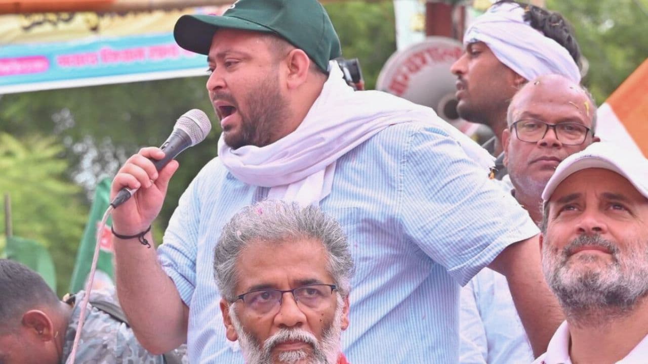 Bihar Voter List Controversy: नवादा में ‘वोटर अधिकार यात्रा’ राहुल-तेजस्वी का BJP और चुनाव आयोग पर हमला