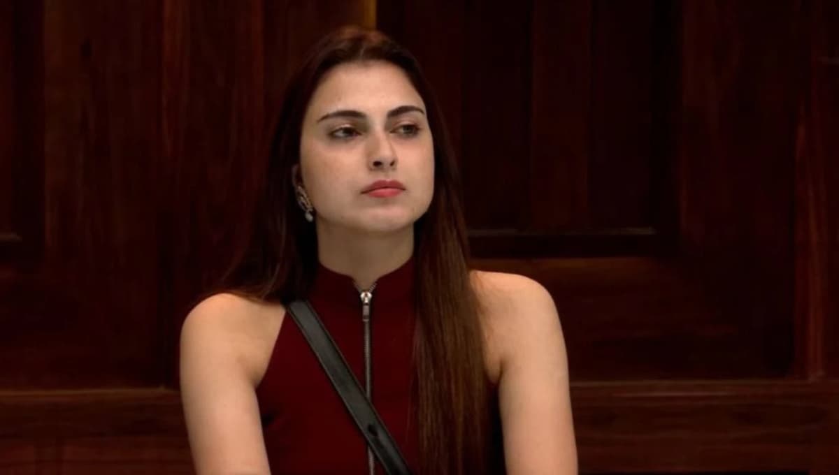Bigg Boss Reality Show 2025 एविक्शन और ट्विस्ट, Farrhana Bhatt का सफर या नई शुरुआत?