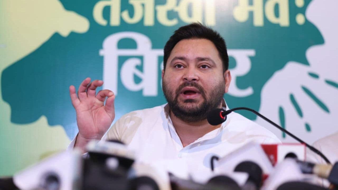 बिहार चुनाव 2025 Tejashwi Yadav के सामने सबसे बड़ा मौका, पर चुनौतियां भी कम नहीं