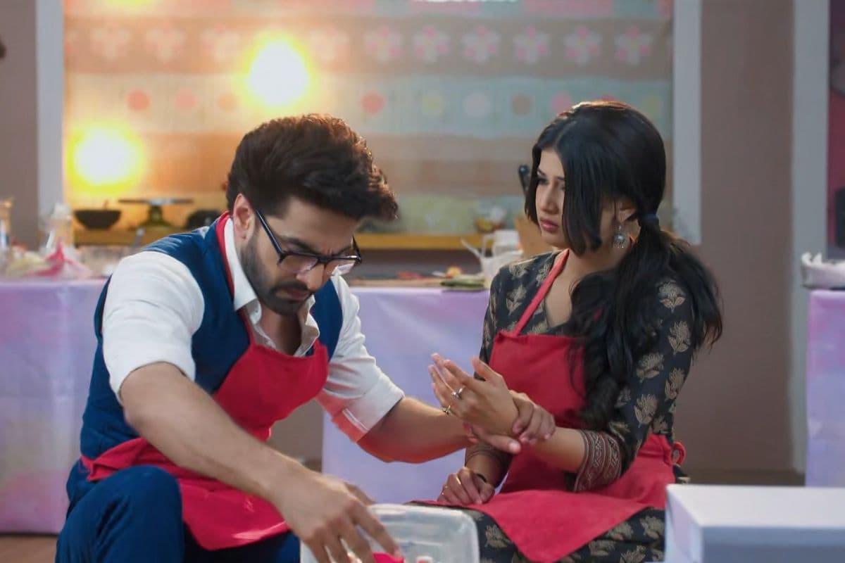 Yeh Rishta Kya Kehlata Hai: मायरा की जिद पर बेकरी क्लास पहुंची अभीरा, वर्कशॉप में अरमान से टक्कर