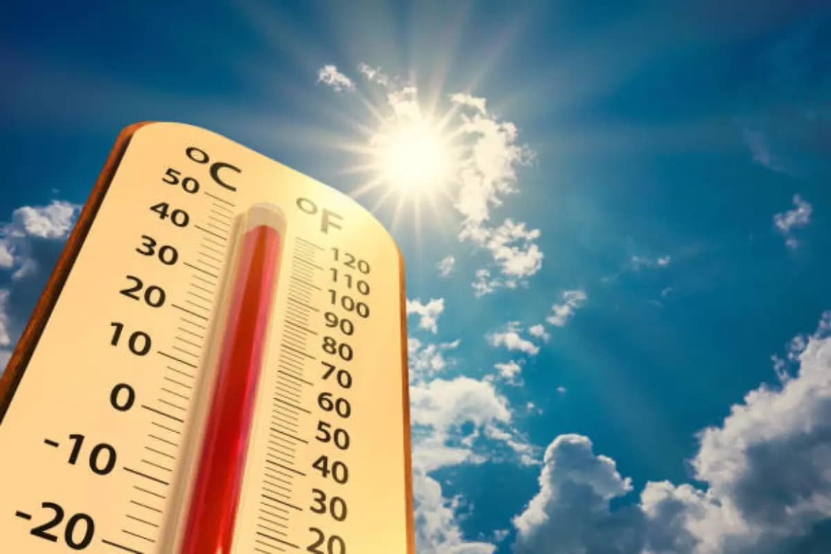 Bihar Weather: उत्तर बिहार में प्रचंड गर्मी का कहर, तापमान पहुंच सकता है 42 डिग्री तक